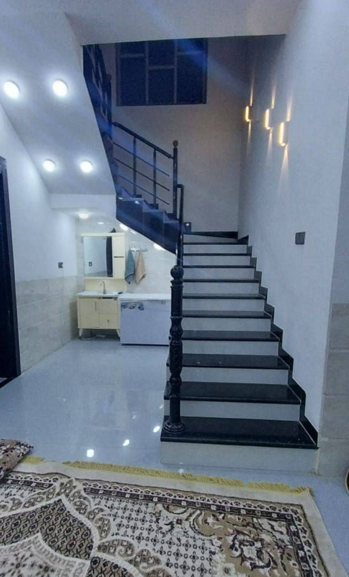 سلام عليكم ورحمة الله وبركاته 
 البيت معروض للبيع 
المساحه 250 متر سند زراعي 25
مقابيل مطعم قصر الأبيض 
شارع تبليط كهرباء رءيسي مع خط مولد
السعر اتصال عل***********
