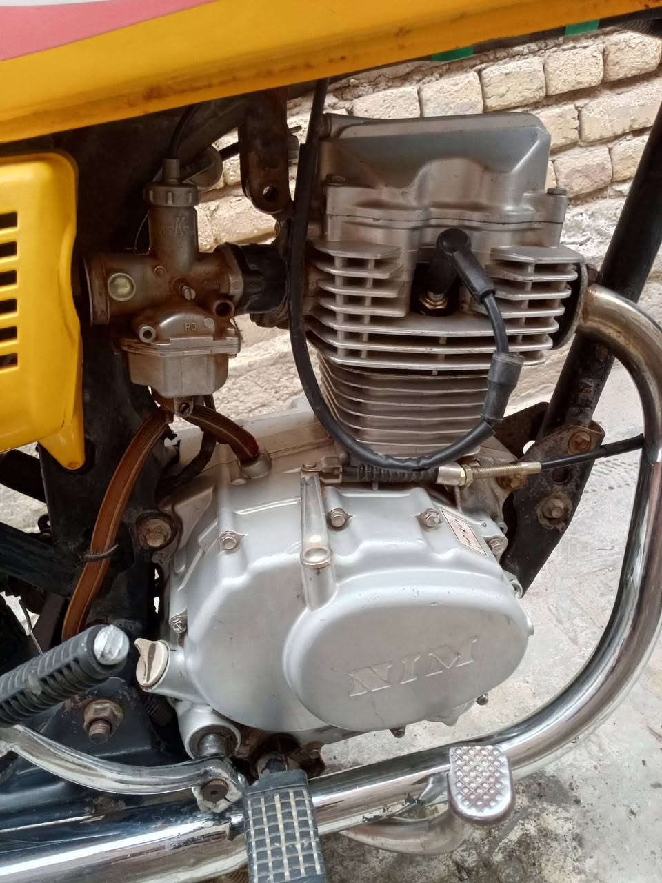 دراجه نامه جاهزه باتري وضفيره بس عوزه لايت محرك 23 مفتوح توه مجفته  الدراجه ادوات اتكفلك عشائر  السعر 350 وبيه مجال بسيد حك الجيه وهاذه رقمي بيه وتسات ***********
