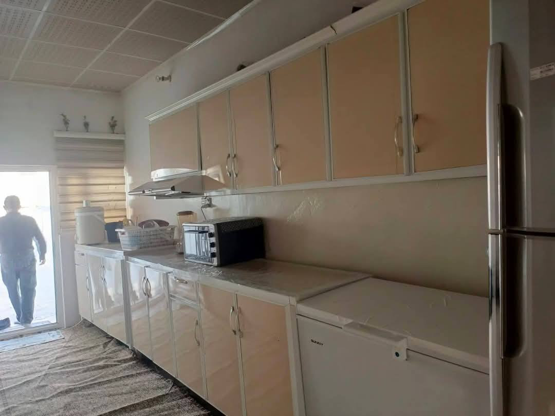 نــرخی‌280گــڵاومعملـە لـەحمـەی کـریم  135مـتربــــلاش
پــەلــە بـکەو لـەدەسـتێ خـۆتی دەرمــاکـە کــریارانی ئـازیز
ئـەم خـانو پشترنرخی350گڵابوو ئیستا نرخیمان دابزاندە
حمەی کریم گەرەکی سیروان نزیک قووتابحانەی زاست اڵـۆن
200هـەزار کــرێ دەکـات گـەربۆکرێ بـیکریت کـریارانی ئازیز
کــاونـتــەر پـەردەو سبلات  دووبەربیلەی بەغی لەگەلدیە👉

هاوڕێیانی پەیجوئەکاونتمان سڵاوی خوای گەورەتان لێ بێت بەرژەوەندی ئێوەی خۆشە وویست قازانجی ئێمەیە هیلاك نابین تاوەکو ئەوەی ئەتەوێت لای ئێمەوە بیبینیتو بریار بدەیت یان ماڵو مڵکەکەت بخینە بەرجاوی مشتەریە کانمان 
ئەم خانووە∰∰بۆفرۆشتن
شوێن ـ⬌⬌⬌⬌حەمەیکەریم  گەڕەکی سیروان 
ڕووبەر 135مترە👉👉

دەرج  خارجی نـاو حـەوشــەی زۆرگــــــــەورەی
ژوورەکانی
میوان
جێشتخانە ی سارد
جێشخانەی گەرم
هۆڵ
 دوو ژووری خەو
ـــــــــــــــــــــــــــــ
ــــــــــــــــــــــــــــــــــ *********** پــــــاشــــــــــــــــا
ـــــــــــــــــــــــــــــــــــــــــــــــــــ
شوێنی ئەم خانووە شوێنی زۆر خۆشە لەحەمەیکەریمە 135متر لە  قووتابخانەی اڵـۆن زانست نــــــزیک کــریـاران
🍁🍂🍁🍂🍁🍂🍁🍂🍁🍂🍁🍂
بۆزانیاری زیاترپەیوەندیمان پێوە بکە
*********** هێمـــــــن *********** پـــــــاشـــــا
🍂🍁🍂🍁🍂🍁🍂🍁🍂🍁🍂🍁
نوسینگە مان لەکەلار و ڕزگاری
بۆ_کڕین_و_فرۆشتن_و_بەکرێدانی_هەموو_جۆرە_موڵکێک
خانوو_زەوی_شوقە_دوکان_باخ_دۆنم کەلار و ناحیەی ڕزگاری و لــە گـشت گــەەرمیـان
🍂🍁🍂🍁🍂🍁🍂🍁🍂🍁🍂🍁🍂
ئێوەی بەڕێزیش گەر موڵکتان هەیە دەتانەوێ بیفرۆشن
یان دەتانەوێ بکڕن یان بەکرێی بدەن  یان بەکرێی بگرن ئەوا دەتوانن تەواوی زانیاریەکان
ناونیشانی تەواوی موڵکەکەت،
چەن وێنەیەکی موڵکەکەت،
نرخی گونجاوی موڵکەکەت،
بنێرن_بۆ_پەیجەکەمان
🍂🍁🍂🍁🍂🍁🍂🍁🍂🍁🍂🍁🍂
