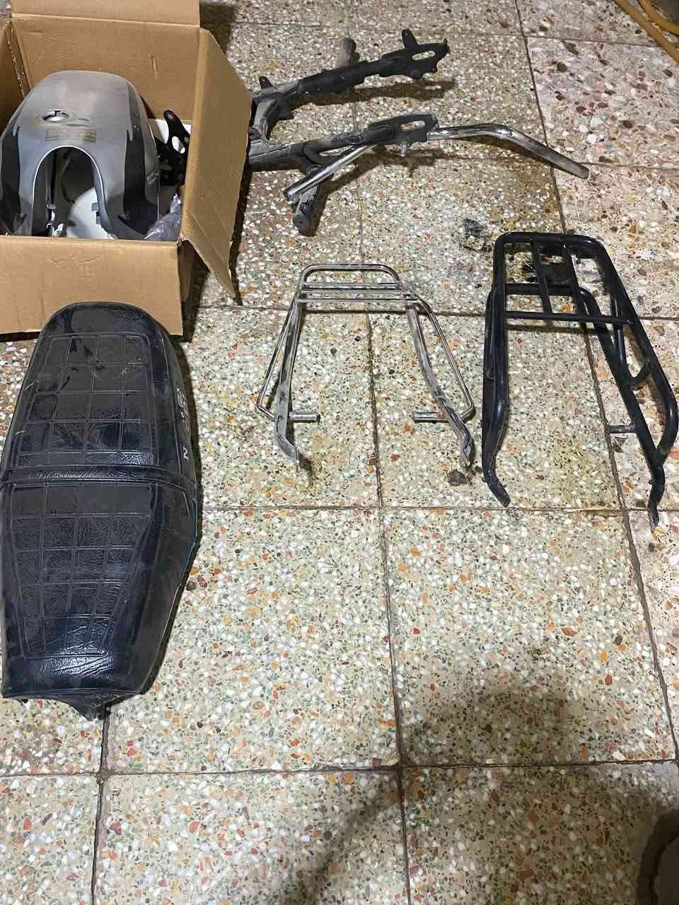 غراض اربعه كير كدامك شوفهن
ماشه وستيرن وسوبايات ثنين وكشن نامه اصلي  وتانكي وصفحيات كامله كدام عينك شوفهن السعر كلهن 100 الف
رقم واتساب فقط ***********
