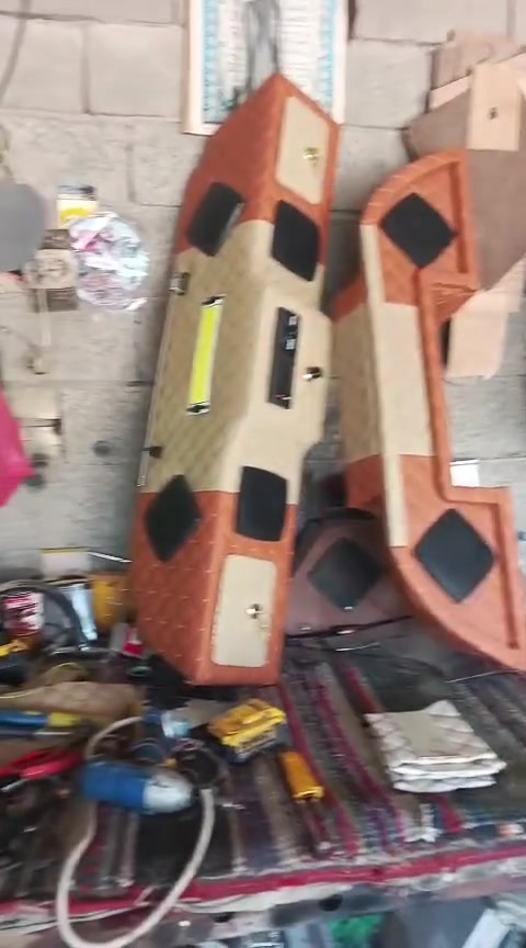 يوجد عمل دشبول حسب الطلب مان وسكانيه وشفل اقجم والبي وفالفو العنوان بغداد المعامل سوق الباويه الاتصال. ***********
