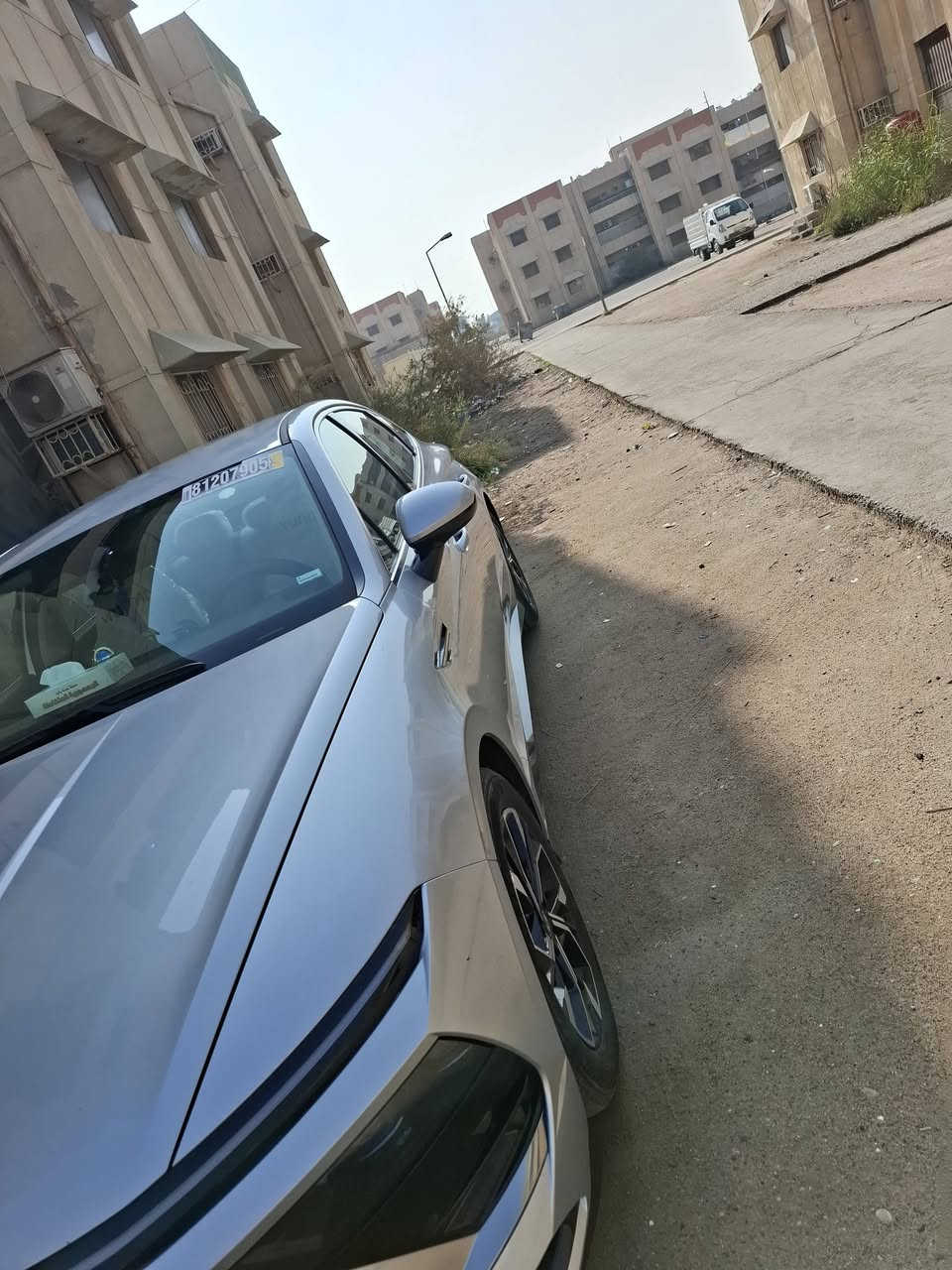 السلام عليكم للبيع سوناتا مديل 2025 وارد أمريكي كفاله عامه من زلغ ماشيه 10 الف سياره جديده تخم تاير جاهزه من كلشي مكينه 2500 فول مواصفات ماعده بانوراما وباقي مواصفات معرفه رقمه شهداء بصره بسمي كامله من كمارك واصله للمرور صار اسبوع من مدخله من ميناء مكاني بصره السعر225 وبيه مجال وهذا رقمي ***********
