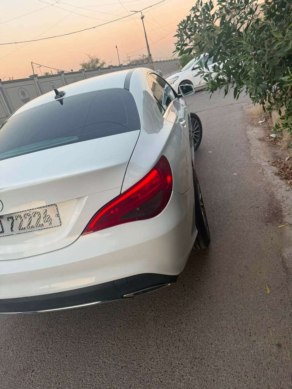 السلام عليكم 
للييع او المراوس حسب القناعه 

Mercedes-Benz _ CLA 250 _ 2018
قطعه وحده فقط جاملغ الايسر الحادث ع الخاص 
محرك 4سلندر 2000 تيربو  كير مكينه كفاله 
السياره حلوه ونصبتهه تخبل وماناقصهه برغي كامله مكمله 

شاشه جبيره .. كاميرا دواره .. شفتات سترين .. سترين كهرباء وخزن .. هندبريك بصمة .. كشنات جلد .. كشنات كهرباء .. كشنات خزن .. كشنات هيتر .. تبريد قطعتين ثلج .. فول تحكمات سترين .. كروز سرعه .. ماوز تحكم .. نظام اوتو ستوب .. نظام تراكشن .. مودات قياده .. وباقي المواصفات المعروفه مكان السياره بغداد كراده ***********
