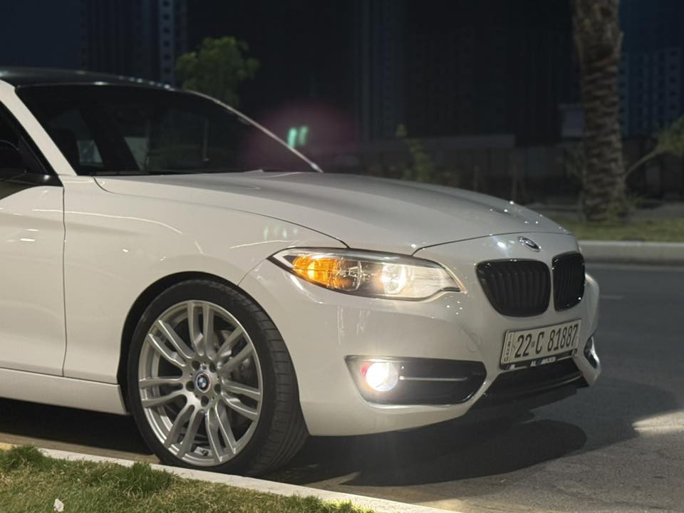 سلام عليكم شباب حبايب
BMW 230i F22 2017
السياره ماشيه 57 الف
السياره حادثه ربع الدعاميه الاماميه
فقط بدون صبغ بدون تبديل بدون
ايرباك بيه فقط ربع الحاملغ الامامي اليمنه بارد 
السياره جديده صدر وكير ومحرك مكفولات من كلشي 
 السعر 17,800 وبيه مجال بسيط 
***********
