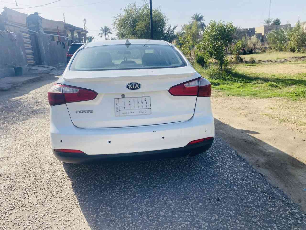 السلام عليكم كيا فورتي موديل 2014 رقم كربلاء باسمي ضرر جاملغ خلفي وجنطه مراوس حسب القناعه مكاني بابل 

***********
