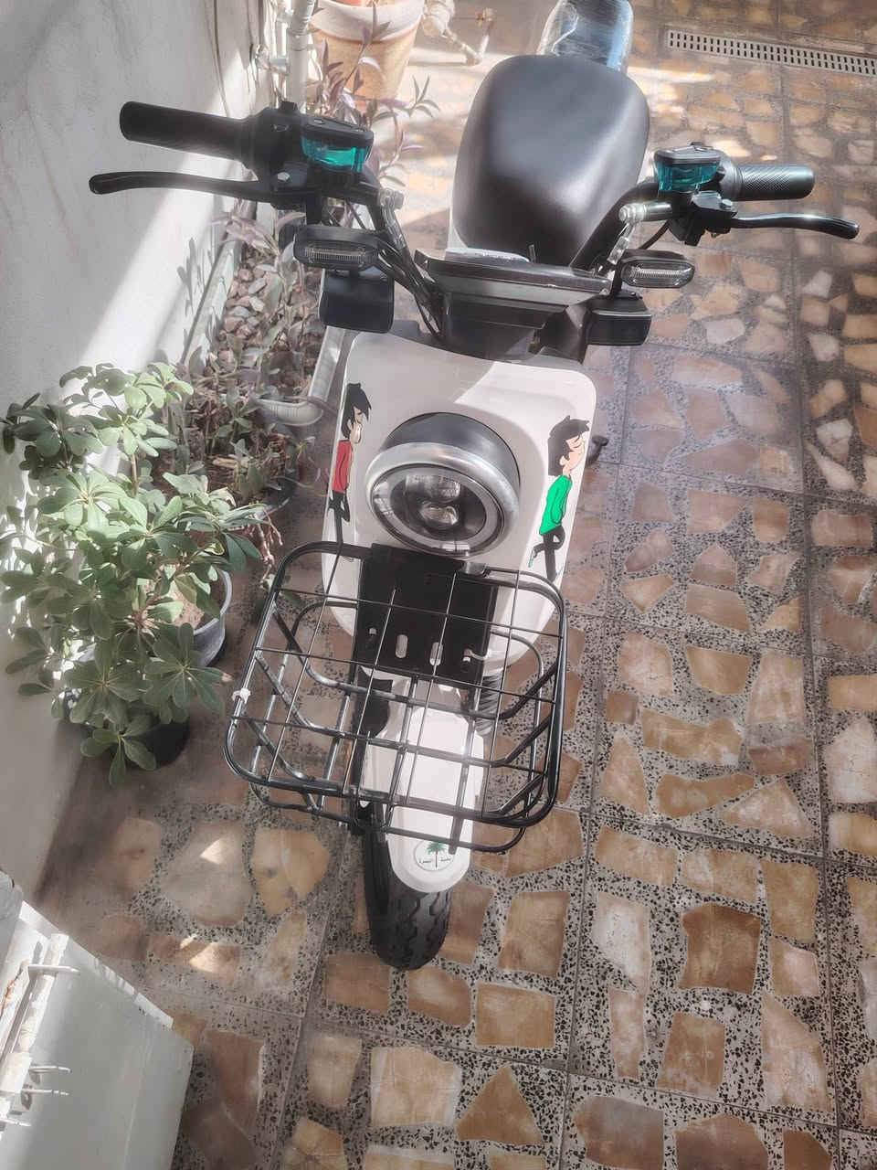 سلام عليكم دراجه R9 للبيع دراجه نضيفه كلش مكان بغداد الصليخ الرقم *********** الرقم بي واتساب والسعر ٤٠٠ وبيها مجال
