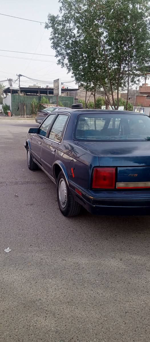 السلام عليكم. اولدز. موديل 90كير مكينه.  طياره متلزم. سياره خير من الله حداديه. جاهزه. داخلهه كله نضيف كهربائيات كلهه بلاد شغاله .  خير من الله. رقم انكليزي. وبيع مستعجل. تحويل ثاني يوم. مكاني. بغداد حي العامل. دور النفط. ***********رقمي بي واتساب سعر 48وبيهه مجال
