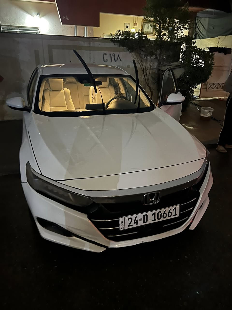 هوندا اكورد للبيع 🚨
السياره نضيفه ماشيه 68 موديل 2022
تلث قطع جاملغ خلفي و امامي و باب

سياره تربو 
4 سلندر
مقاعد جلد

فول مواصفات و سياره نضيفه حيل و نشطه ما شاء الله 

سعرها 138 قابل للتفاوض ( للتواصل ، *********** )
