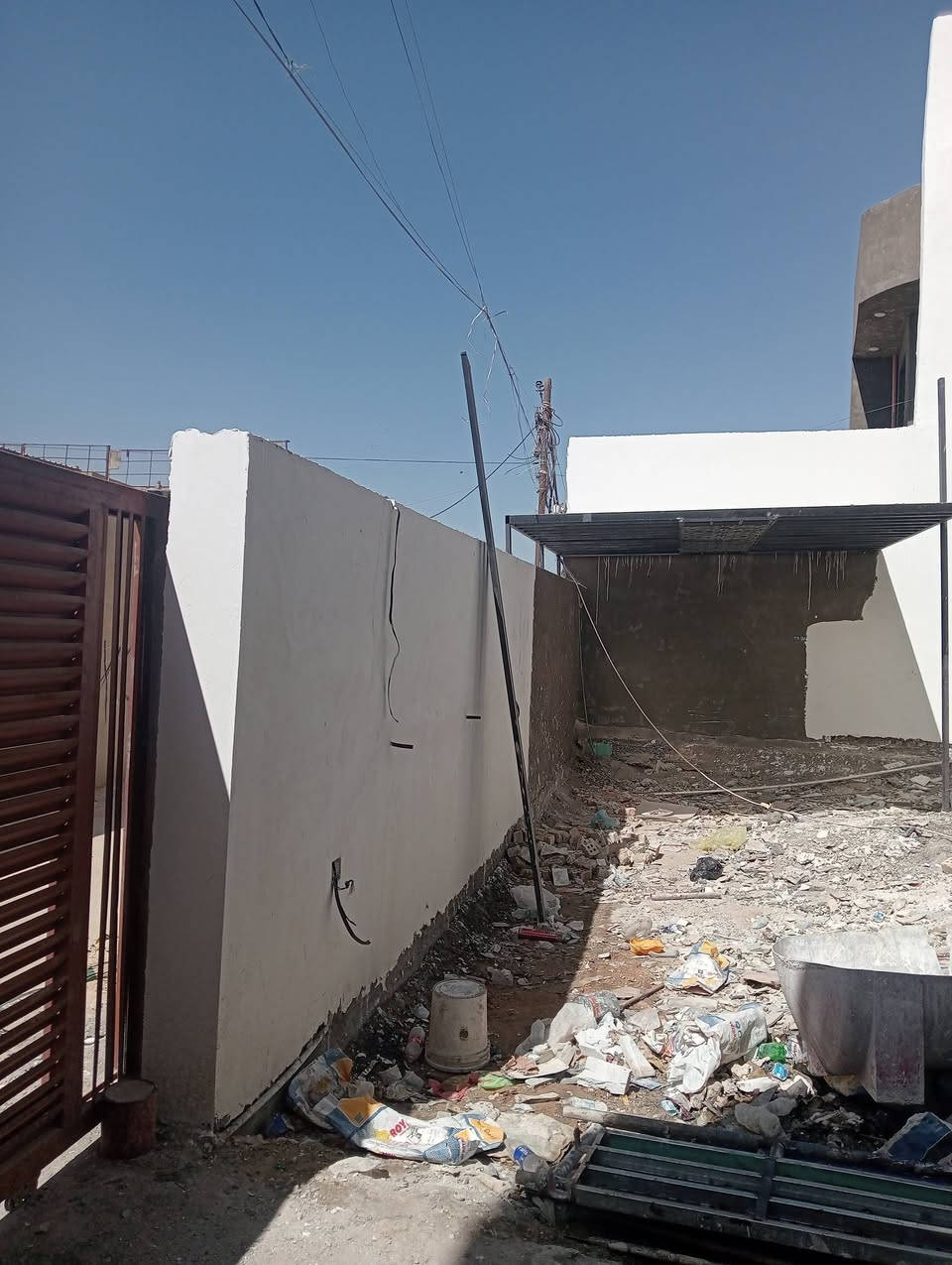 باسم الكريطي لكافة انواع السيراميك ولبورسلين ولكاشي ولبخ جص سمنت وطلس متفرغ حاليا وين المستعجل الاتصال بنا 
***********
