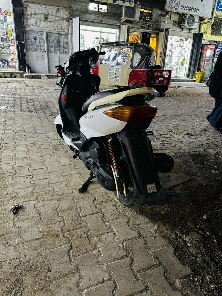 سلام عليكم دراجه سكنس نثيه للبيع  مكان بغداد مدينه الصدر سعر500وبيه مجال
ما متواجد فيس 
رقم الهاتف ‭0772 535 8362‬
