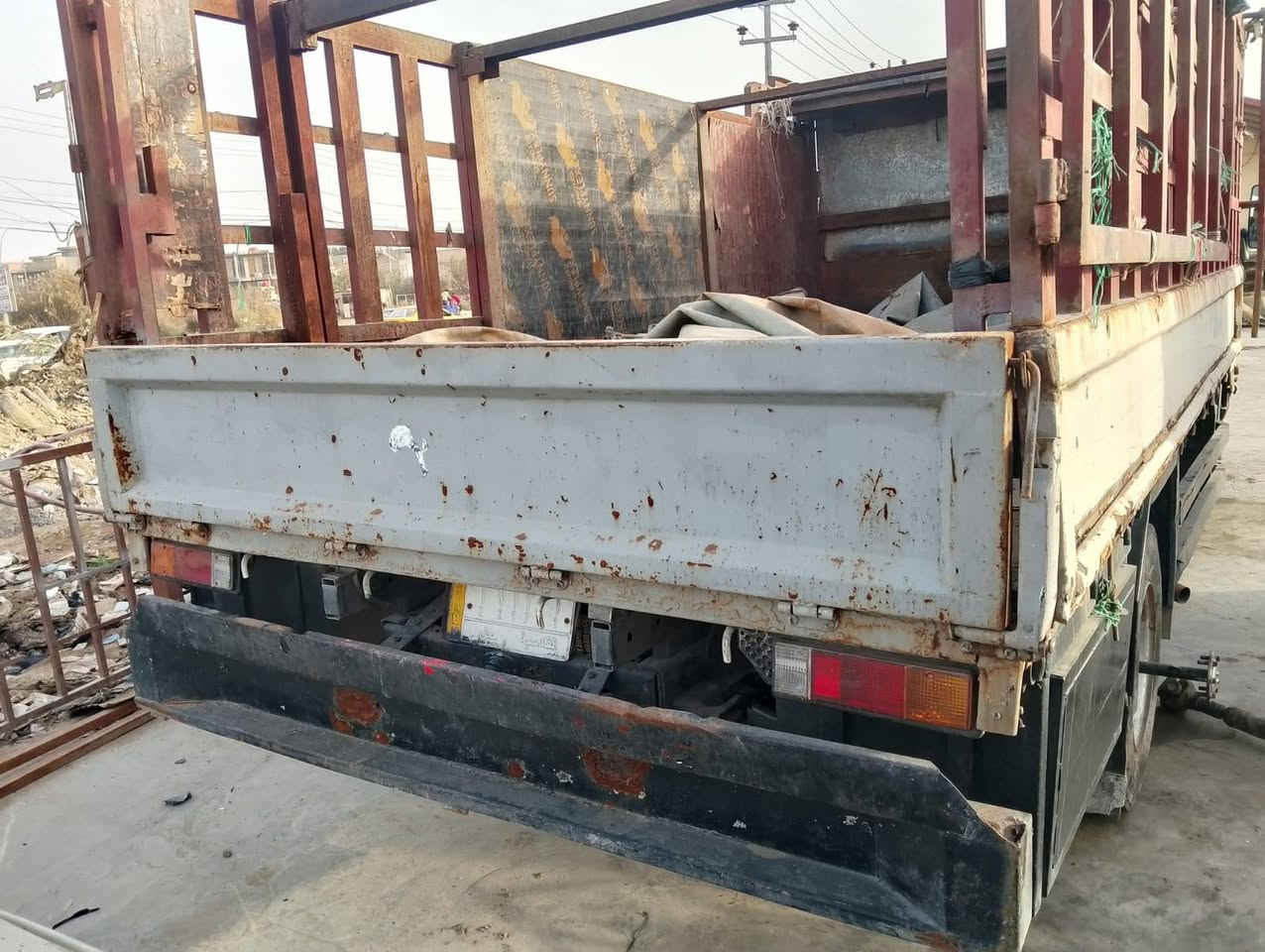 بدي كنتر للبيع كامل كاعيه جكر ***********السعر 7
