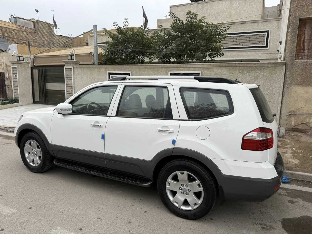 السلام عليكم . كيا موهافي 2015 وارد خليجي المواصفات فول بصمة تشغيل وابواب فتحة سلايت لايت زنون كراسي جلد وكهرباء وخزن ميموري فور ويل مري شفط 3 قطع تبريد 7 راكب وباقي المواصفات مال الفول رقم بغدادبسمي محرك وكير ابلادي بيهة ملاحضات بسيطة مذكورة بالسونار السعر 157 مكاني بغداد الكرخ حي العامل قرب البانزين خانة ***********ماشية السيارة 108 مابيهة كل نقص الحمدلله
