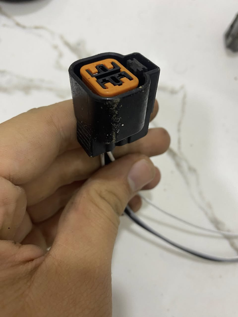 السلام علبكم
متوفرة فييش كيا سبكترا وكذلك موجودة طفيرة كيا سبكترا ٢٠٠٨ ( ملاحظة الظفيرة ابيعها فحم ) 
متواجد على الخاص


**إذا كنت صاحب هذا الإعلان وتريد حذفه لأي سبب، رجاءا أرسل رسالة إلى الدعم الفني**