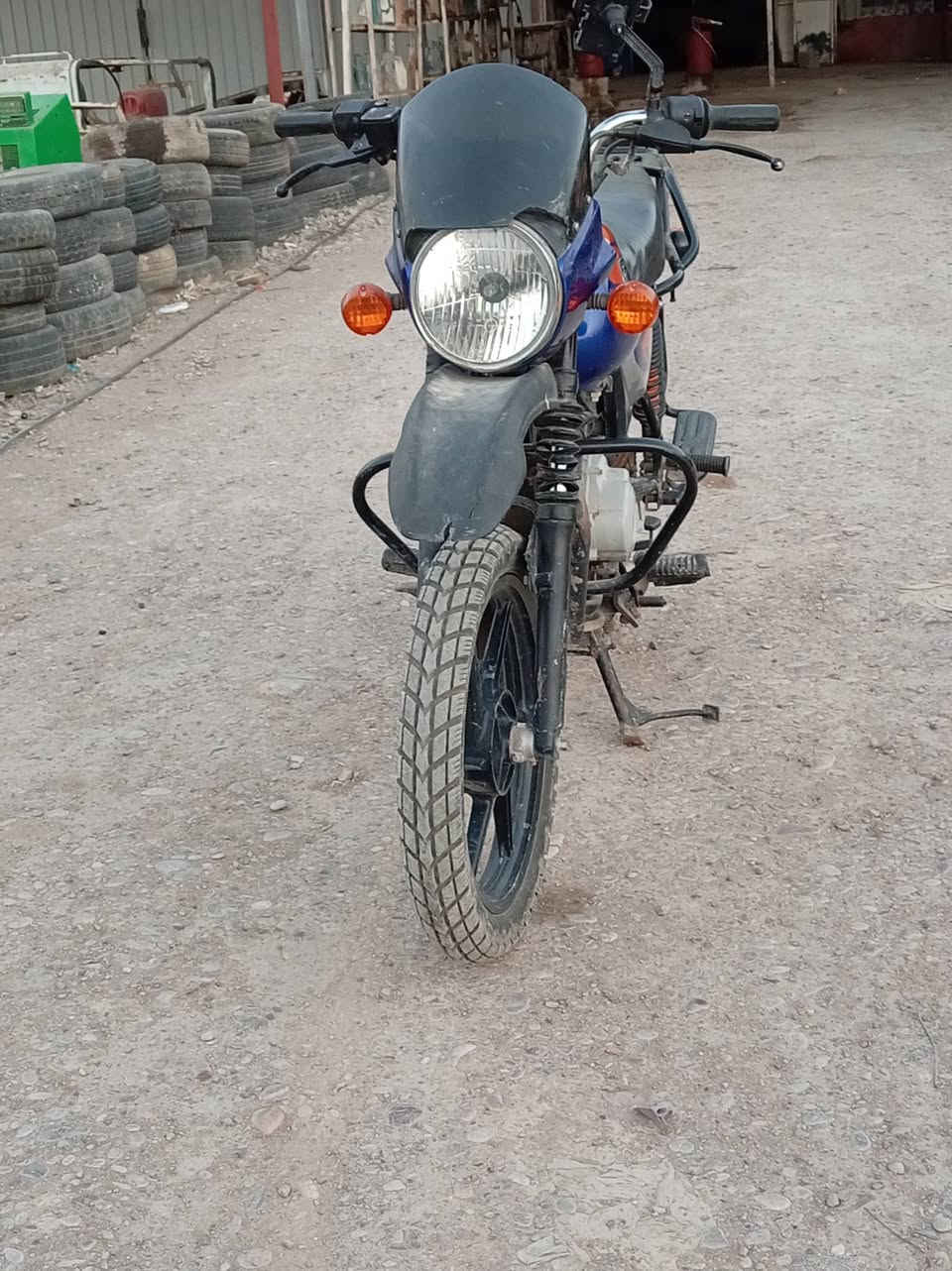 سلام عليكم دراجة بوكسر مرقمه بغداد أرقام وسنوية لل 27 مكاني ديالى الغالبية المحرك مجفت فقط ولفات فقط السعر (1800)  مليون و ثمنمية موديل 2022 نازلة بل 2023 ماشية 28 الف حقيقي دراجة حلوة وترايك وين متريد رقم الهاتف ***********  الشراي يجي يشلع عيوني
🌷💞💕💗
