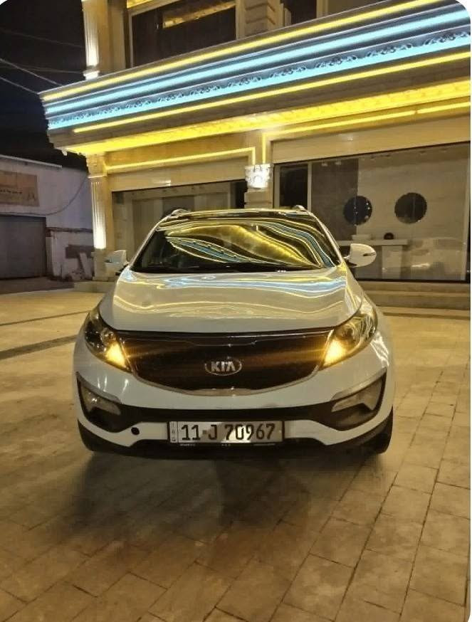 السلام عليكم للبيع سبورتج 11 فول ما عدا البصمه بانوراما ماكينه 2000 دوش مكان السياره بعقوبه طرق الجسور سعر السياره 120 بها مجال قليل سونار مرفق ويا المنشور ***********
