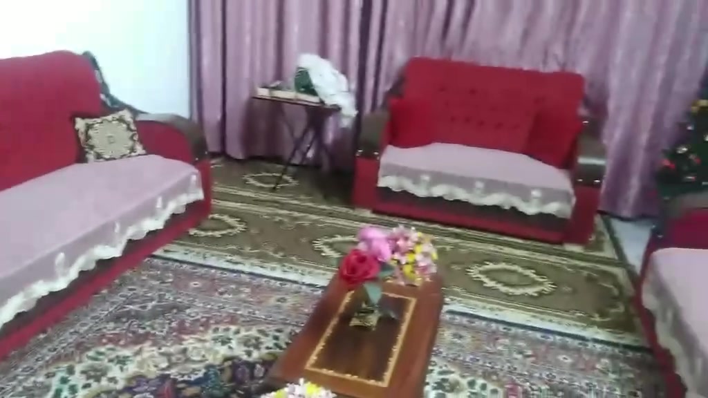 سلام عليكم تخم 10مقعد اخو جديد نضيف سعرة 175وبي مجال بسيط مكاني ديالى الخالص ***********
