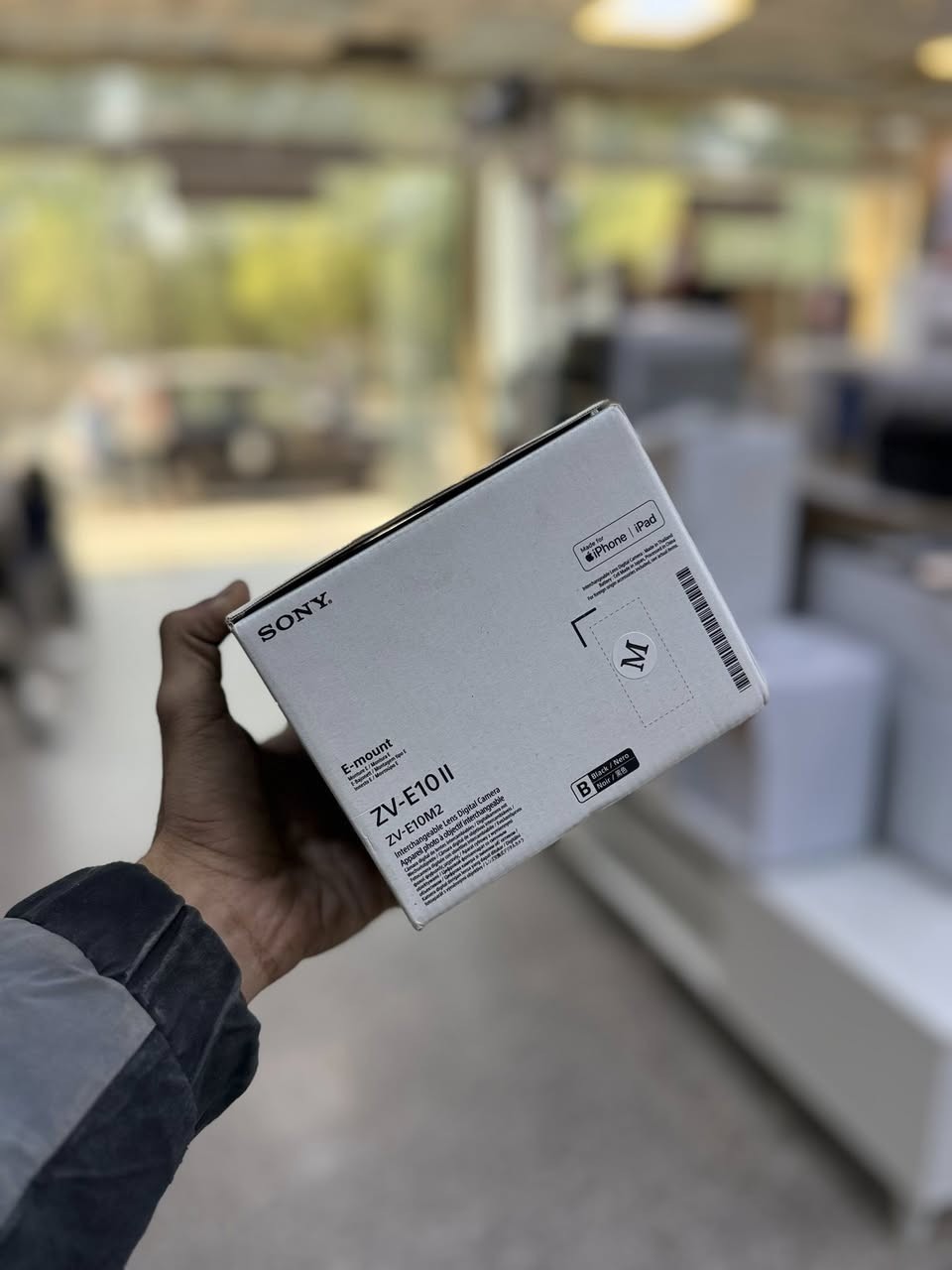 ما مشغله طك كارتون 
جيب واحد ابو كامرات يعرف بسوك ابيع جوه سوك ب200 بل عافيه لياخذ للمعلومه قرطاج عارضته شانت2مليون325واذا تحب اخذ سكرين وتاكد واتساب مفتوح*********** اسف عله اطاله
