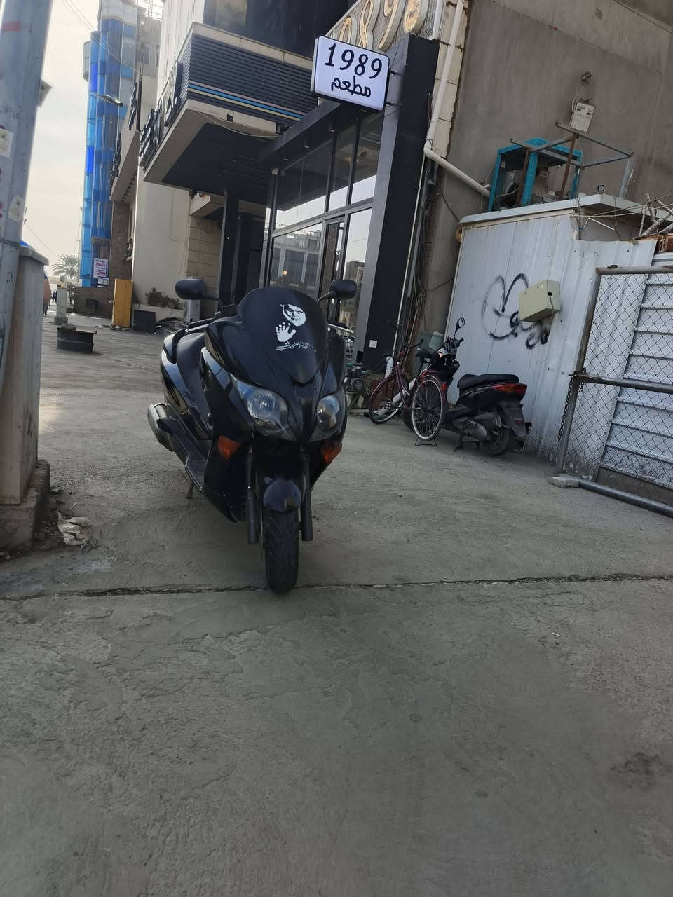 سلام عليكم  فورزه 010  دراجه محرك  مفتوح  خير من الله   شوي كفراتها يرادلها ترتيب   سعر مليون100 

 متواجده  في بغداد رقم هاتف***********
