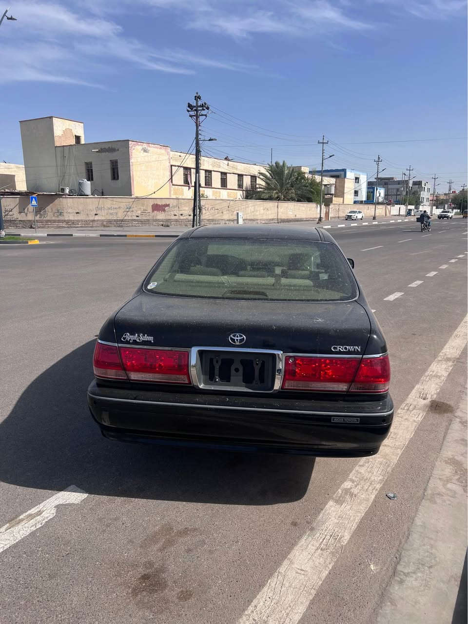 سلام عليكم ملكه 2002 مكفوله كفاله عامه حتى من الفتح سياره حاويه السياره بدون مواصفات المكينه الزغيره اقتصاديه جدن عارضينه 108 معه الرقم بدون كمرك يعني الياخذه عليه الكمرك الاتصال على الرقم *********** Singapore

