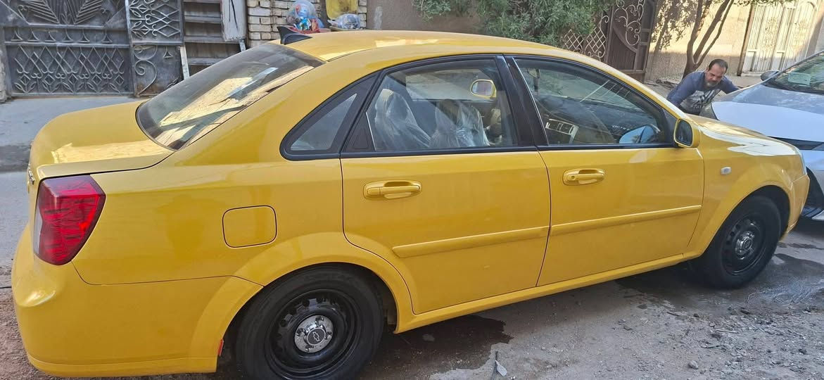 السلام عليكم اوبترا ٢٠٠٧ خليجي بدون حادث مكينه كير صدر مكفوله من كلشي سياره مالجناي رقم بغداد انكليزي بسمي مصفره هيئه وغرامات صبغه جديده شاشه كامره دواره لايت زنون سياره بلاديه السعر ٦٥ وبيه مجال *********** شرط التحويل@
