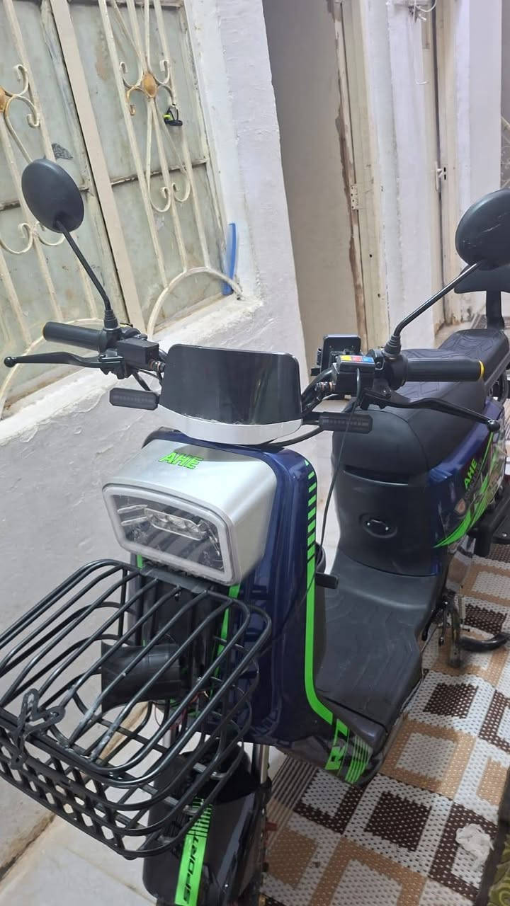 سلام عليكم دراجه R7 نضيفه كلش ما صارلي اسبوع من مشتريهه بطاريات جدد سعر 800 وبيعه مجال اتصال علاهاذه الرقم ***********
