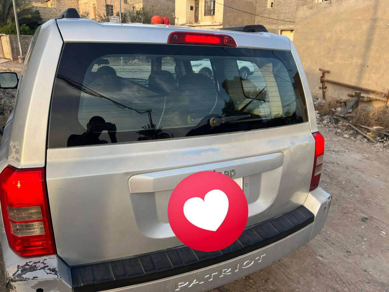 جيب باتريوت موديل 2007 ، رقم بغداد ، السنوية باسمي مدة النفاذ بــ29 ، كاملة وجاهزة المكينة خير من الله ، تخم تاير جديد ، باتري جديد ، تبريد منظومة كاملة بدلتها وتدفئة ، يعني الحمدلله كاملة وجاهزة ، بالواقع احلى من الصور ، وشوف بعينك ، رايدها بـ75 وبيها مجال  .
مكاني بغداد المحمودية
‏‪***********‬‏
