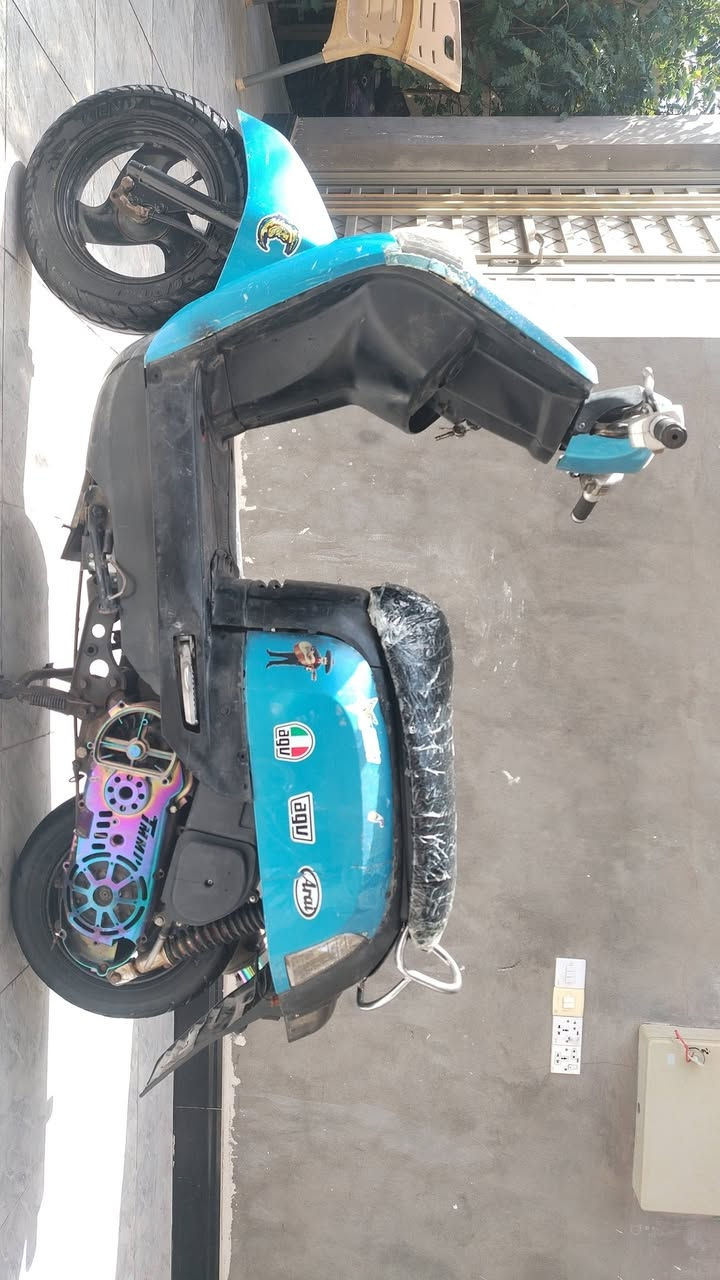 السلام عليكم
دراجة ماكس بوليسي للبيع او مراوس سكنس جبلي كابريتر جاهزة بوشة ٥٥ مكينة ناعمة وحلوة بل تشغيل صالنصة رياضي وي الكاتم مالها و قبق مال كلجات رياضي الكفرات عوزها ترتيب سعر ٥٥٠ وبيها مجال للطيبين
ذي قار الناصرية قضاء الرفاعي
رقم *********** و ***********
