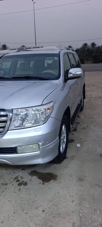 لاندكروز • ٢٠١١ • ٦ سلندر