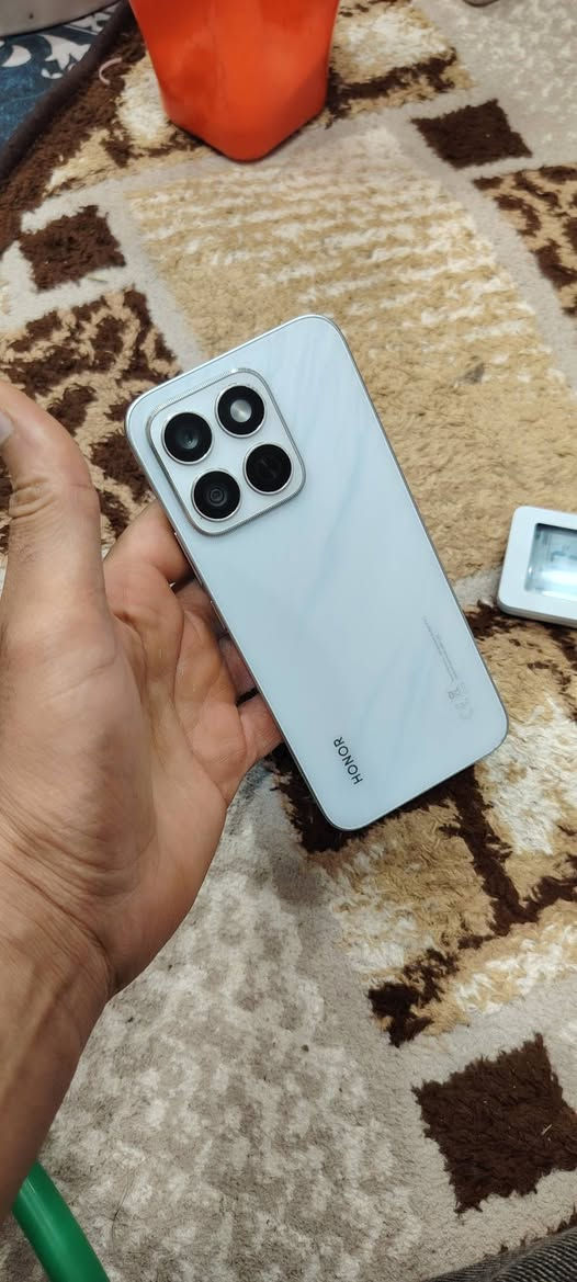 هونر اكس 8سي ذاكره 256 بيع او مراوس ***********
