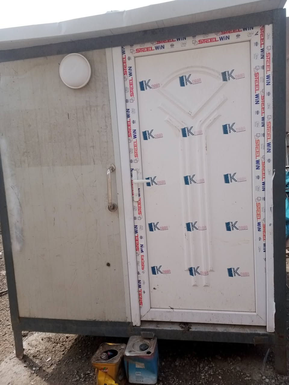 كرفان للبيع 
2/5 مربع
الرقم ***********
