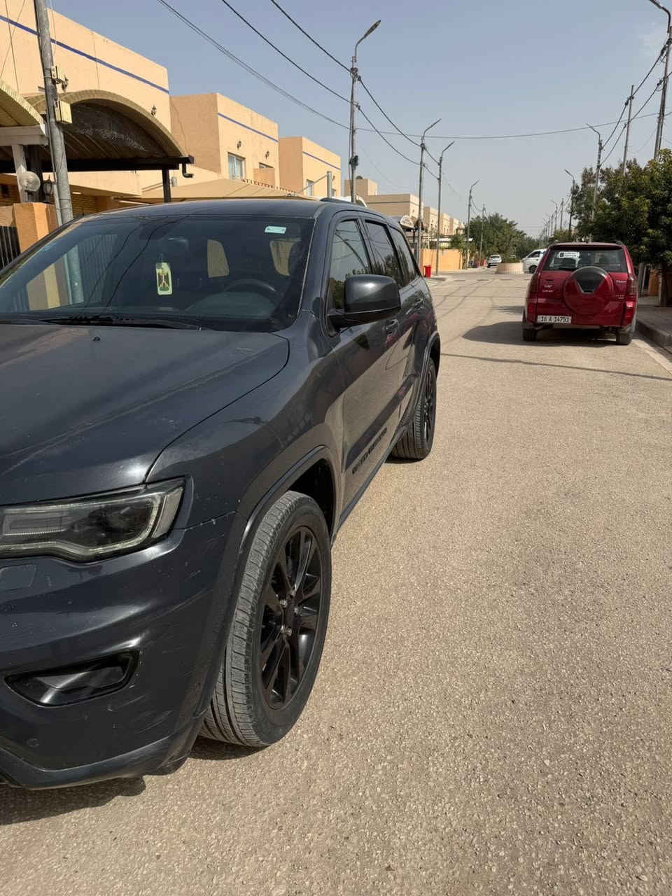 اللهم صل ع محمد وال محمد
السلام عليكم

النوع : Jeep Black Top 2018 

الضرر موضح بلصور بدون دواخل بنيد وشويه من جاملغ 

سمنتي بلاك 

رقم بغداد الجديد باسمي 

گير محرك جديد 

مواصفات 

جنطة شفط 

شاشة كبيرة 

تحكم استيرن 

كشنات تدفئة 

حساس خلفي 

السعر 215

غير متواجد ع الفيس 

مكان السياره بابل الحله 

***********

***********
