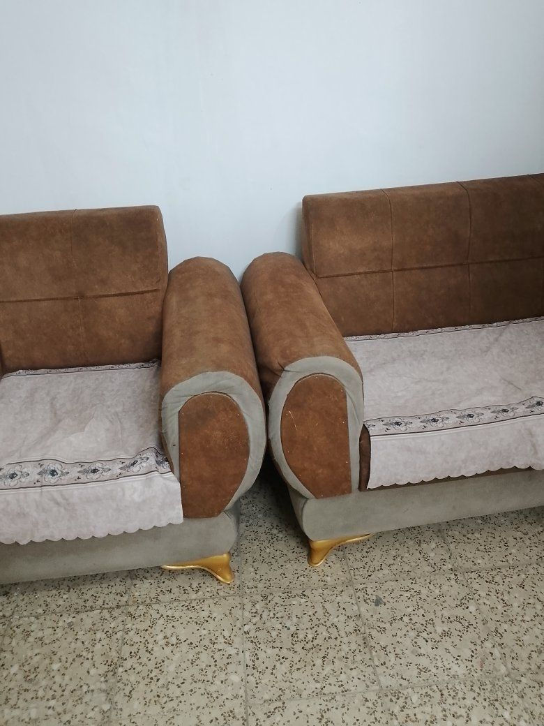 تخم عشر مقاعد للبيع عشر مقاعد
ب ١٠٠


**إذا كنت صاحب هذا الإعلان وتريد حذفه لأي سبب، رجاءا أرسل رسالة إلى الدعم الفني**