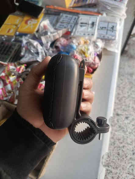 السلام عليكم ورحمه الله وبركاته 
متوفر سبيكر صوت 🔊
يستخدم بايسكلات دراجات ناريه 🏍️ 🚴 
ضد الماء ☔
يدوم لساعات طويلة 🔋
شحن تايبسي
مدخل ميموري ذاكرة 💾
صوت نقي 
ينشد على الستيرن 
يدعم  العكسي بور بانك 🔁
السعر ١٢ الف 
يتوفر توصيل كافة انحاء العراق 
الموقع الموصل 
للاستفسار اكثر التعليق او المراسله خاص 
للطلب ***********
