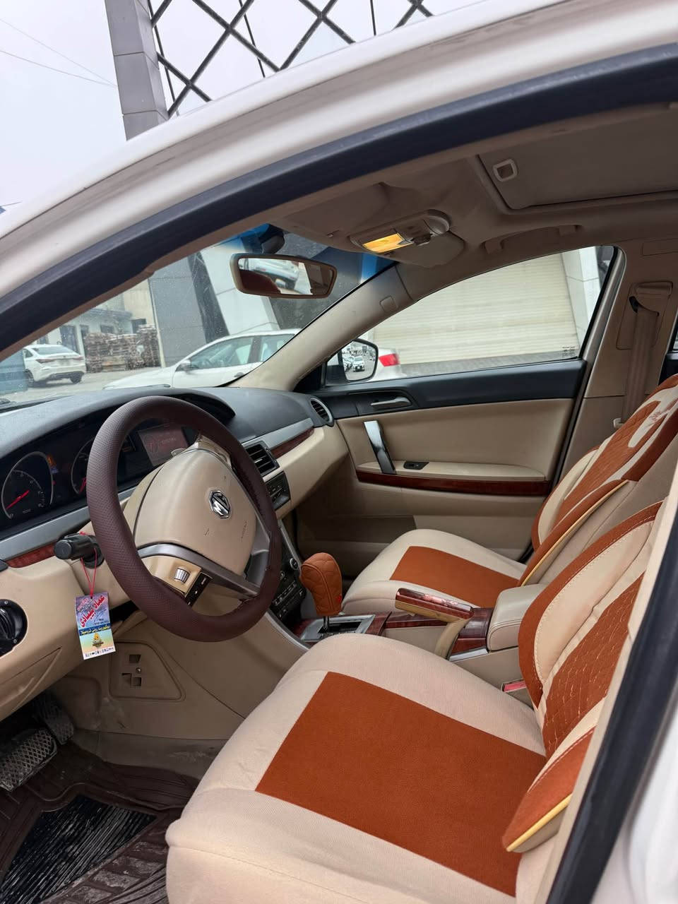 ***********
mg 6 
موديل .2014
بيي دعم بيي صبخ 
10$ ورقه غرامه 
گيرو مكينه بشرت
كوشن كارباي 
گير أو توماتيك
صقف سلايد
شاشه الكتروني 
4 تايره جديد
تحويل بشرت
سعر 75 مجال
*********** دهوك, العراق
