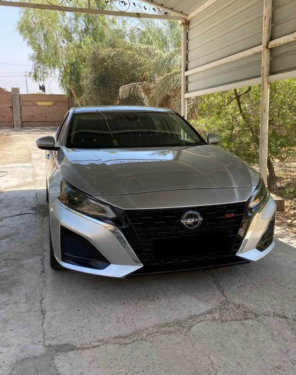 نيسان التيما 2023 
سيارة مواصفات S المعروفة 
ماشية : 50mi

رقم سليمانية الدولي 

كشنات مخمل 
شاشة صغيرة 
تنبيه الخروج عن المسار 
ستيرن هزاز 
رادار امامي 
رادار خلفي 
نقط عمياء 
توقف تلقائي عند الرجوع للخلف 
توقف تلقائي عند التقدم للامام 
حساسات خلفية 
كامرة خلفية 
تنبيه في حال وجود أغراض على المقاعد الأمامية والخلفية 
تطعيمات كاربون فايبر داخل السيارة 

السيارة على وضع الشركة برغي ما مفتوح منها 

شديت ويل كب SL جديد + تخم تاير جديد كلف 5 اوراق 

السيارة على ايدنا + احنا رقمناها + دخول جديد السيارة 
الكتلوكات كاملة وكذلك الفرشة مع السيارة 

حادث السيارة ربع البنيد صبغ فقط والدعامية البلادية مالتها وباقي السيارة مكفولة كفالة عامة شرط الفحص 

مكان السيارة ديالى 
*********** خناقين, ديالى
