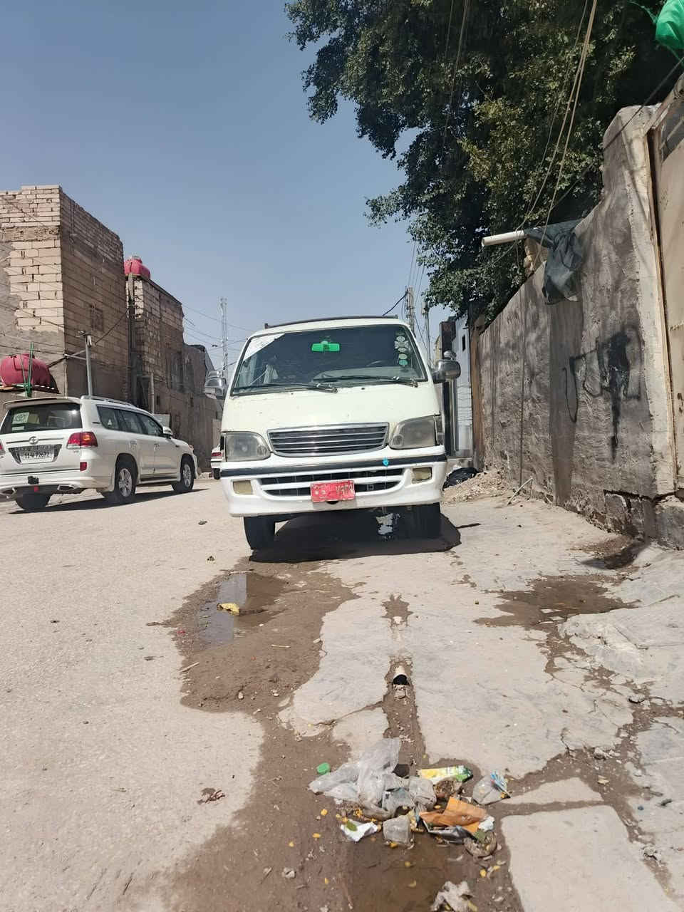 سلام عليكم فتون كير ومكينه بل جيس هستون صاعدات حدادية نضيفة  
شاشة +سماعات أمامية +خلفية كشنات نضيفه  مدوشمه هستوهي كهربات كلها شغالة لايت زنون السعر 24العنوان نجف للاستفسار ***********
