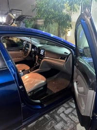 النترا 2018 امريكي محرك2000 دوش سياره جاهزة تدفئة تبريد محرك كير جديده...