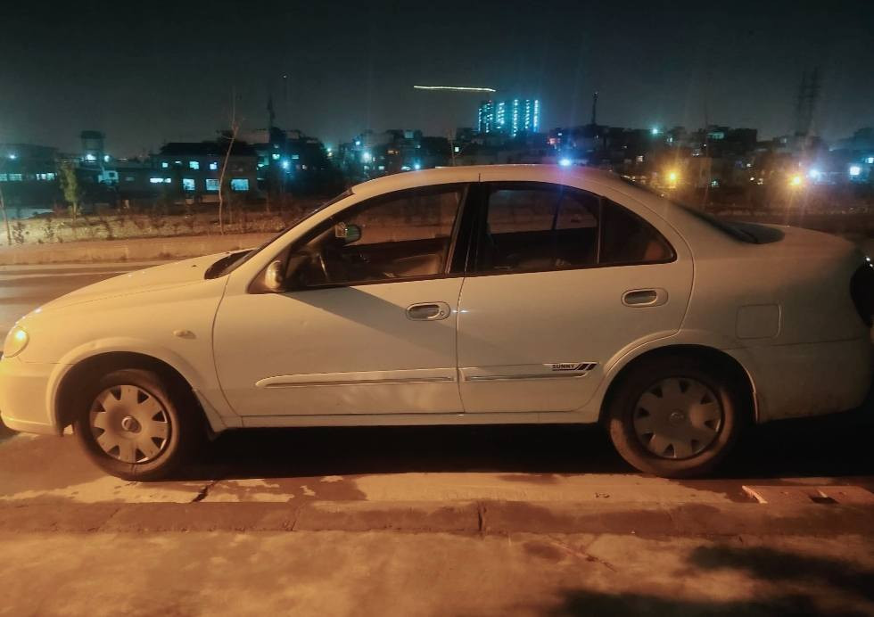 نیسان سە نی مۆدێل 210گێڕعادی زۆرجوانوخاوێن سیارە کە لە سردە قی شریکە ماوە تە وە ناوڤۆرمیگای فولە هیچ مسرە فێکی تیاۆیە سنە وی بە ناوی خۆمە وە یە تازە یە گێڕو مکینە و تە بریدساردوگرم بە شرت هیچ نوقسانیە کی تیاۆیە ***********    ***********
