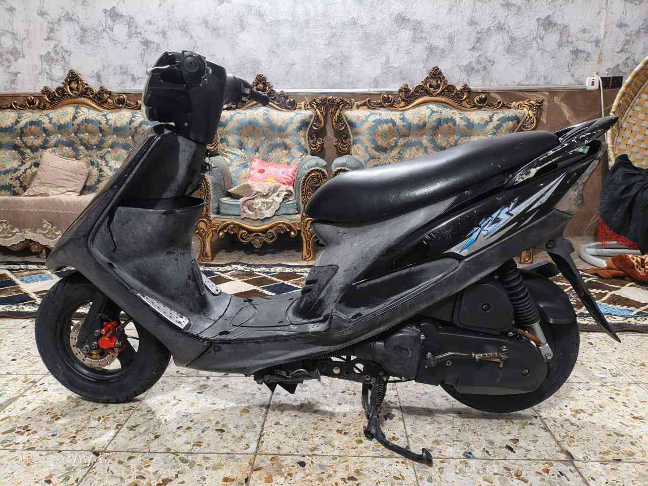 دراجه ماكس لبيع بلاديه ما ناقصهه شي مكاني بغداد جسر ديالى القديم سعر 650وبيهه مجال بصيط ستفسار تصل على رقم ***********
