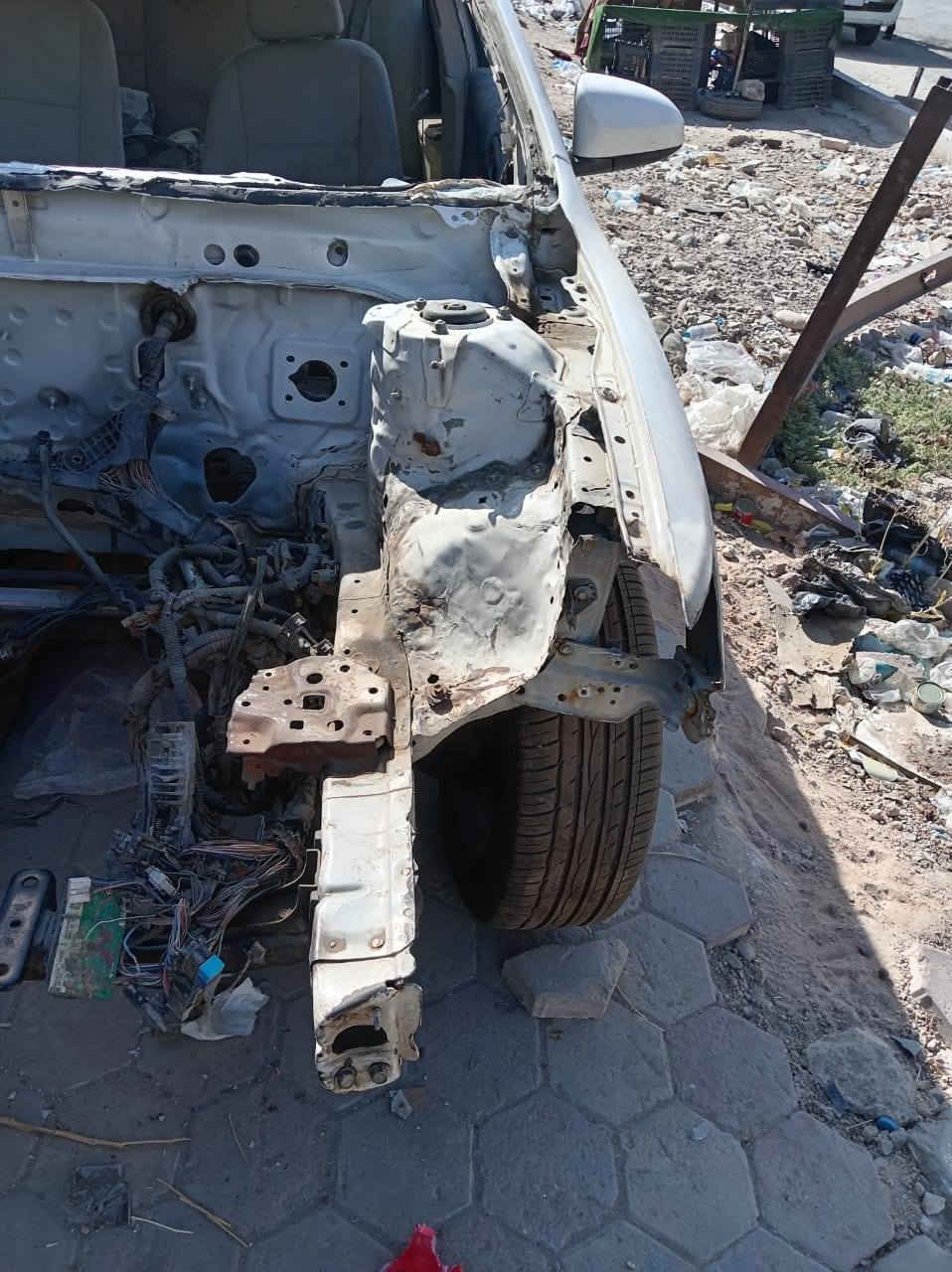 سلام عليكم كامري 2015 خليجي
رقم شمالي
وضررها كما واضح في الصوره سيارة وياه فقط الكير والمحرك بي سلف وداينمو وكمبريسر مكسرات وباقي المحرك سليم والكير كذالك سليم السعر 60مكان السيارة بغداد الاستفسار الاتصال على رقم ***********
