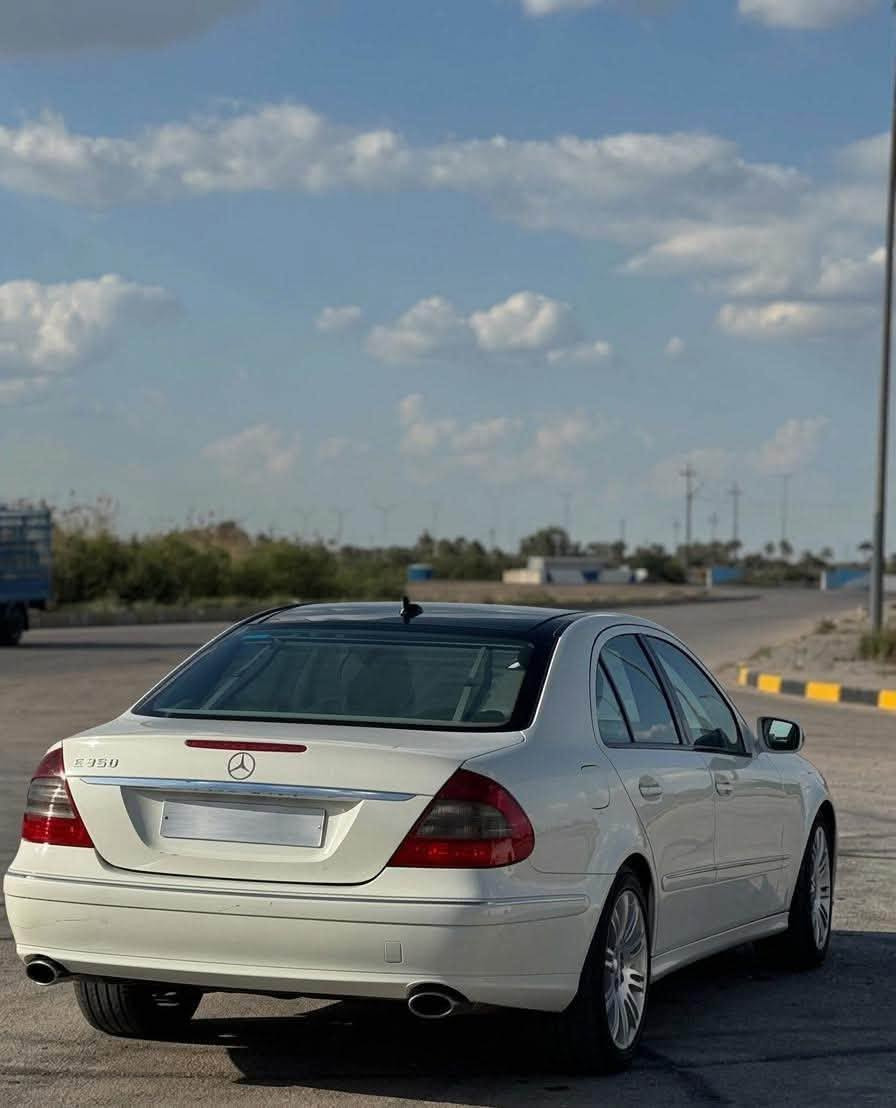 مرسيدس E350 (أم عيون)2008 وارد أمريكي

لون ابيض
ماشية 153 الف كم
للبيع فقط

المواصفات:
بصمة عدد اثنين
محرك 6 سلندر + كير (مكفولات)
تبريد قطعتين
كروز سرعة
مراية داخلية + جانبية (عاكسة)
تحكم ستيرن
بانوراما 
فتحة سقف
كشنات كهرباء + خزن ذاكرة
لدات داخلية
إنارة ترحيب

بردة كهرباء
أنظمة قيادة
سستم صوت Harman Kardon + دمام خلفي
لايت زنون (بلادي
تخم تاير جديد
حساس مطر
هزة وفحص (جدد)
كشنات هيتر + تبريد
تبريد ثلج
حساسات امامية + خلفية
تبريد خلفي (منفصل)
ستيرن كهرباء
السعر بالخاص رجاءً اخواني 
للاستفسار***********
