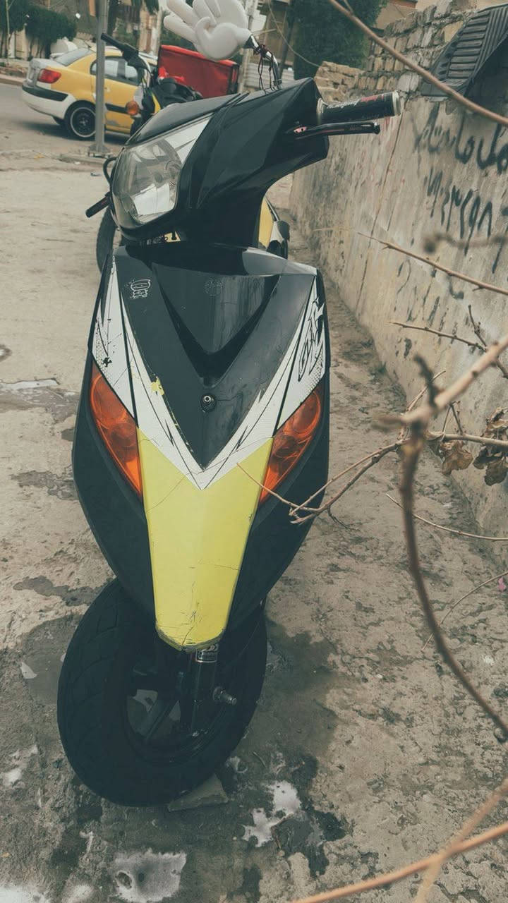 السلام عليكم ثعلب للبيع الدراجه خير من الله اي نقص مابيه غراضه كامله الدراجه كله رياضي اشك الكاع مكينه بلاد الدراجه كله مزوده حت البراغي  صالنصه رياضي 
المكان بغداد الحريه 
السعر خاص 
الرقم ***********
