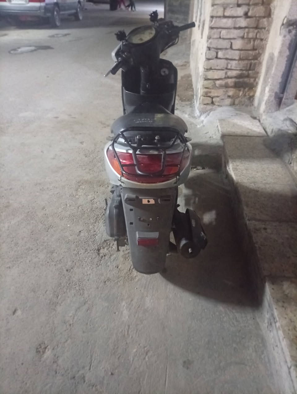 السلام عليكم عندي دراجه اكزز ياباني نوزل دراجه كفاله عامه كفر بلاد مكينه بلاد سلف هندر كهربائيات كلهه شغاله ساعه معدل خير من الله قفل جنطه قفل ستيرن تخم تاير جدد دراجه نكره بكل وكت شرط ما تسمع صوتهه مكينه لا بخار ولا تنقيص ترايك وين ما يعجبك السعر 650وبيهه مجال المكان بغداد الشعله خطيب الزراعي رقم الهاتف ***********اوراق كامله
