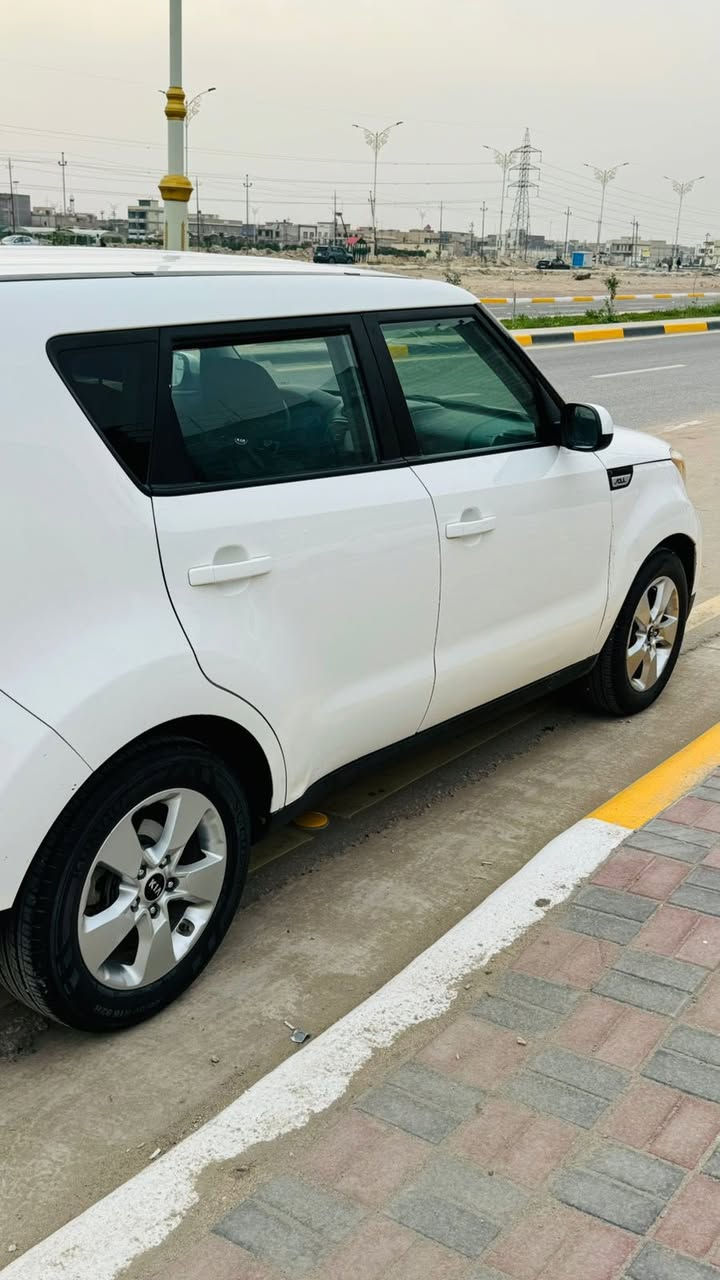 � للبيع كيا صول 2019 🔴
🚗 كيا صول
📅 موديل: 2019
⚙️ محرك: 1600
📍 رقم: كربلاء

🔧 الضرر:
▪️ تبديل بنيد
▪️ جامَلغ أيمن بارد فقط
(الضرر خفيف، ماكو شاصي ولا محرك)

✅ السيارة نظيفة
✅ استخدام شخصي
✅ مكيف شغال 100%
✅ جاهزة للفحص

💰 السعر: 117 وبيها مجال
📞 اتصال / واتساب: ٠٧٧١ ٢٧٤ ٢٩٥٨
📍 الموقع: كربلاء
