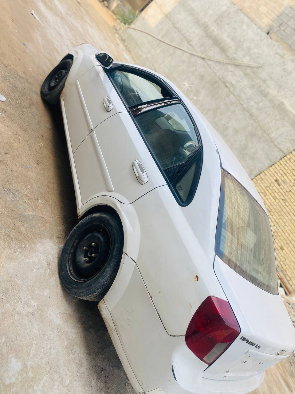 للبيع او المراوس
اوبترا مديل 2012 (رقم بصره صدامي بسمي بس مطلوبه للمصرف)
مكينه بيهههه خيط تبخير 
كير جديد توه شاده 
حداديه جديدة كهربائيات كلهههه شغاله
تبريد شغال جديد 🥶

ابيع كوم حديد البدي شوف العين اكفل فقط سرقه وعشائر 
السياره بسمي شخصيا بس ما تتحول مطلوبه للمصرف

السعر 32$. وبيههه مجال قليل 
***********
