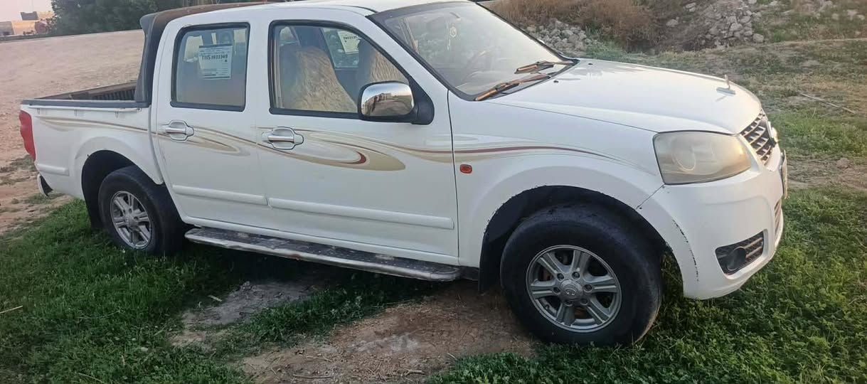 السلام عليكم
للبيع كريت ويل موديل 2013 رقم قادسيه 
بسمي  مداور ثاني يوم مكفولة من كلشي سيارة
جاهزه من كير ومحرك واكسل وحداديه وكهربائيات
كله جاهز تخم تأير جديد سياره مال جناي 
للاستفسار ‭0783 593 3846‬
