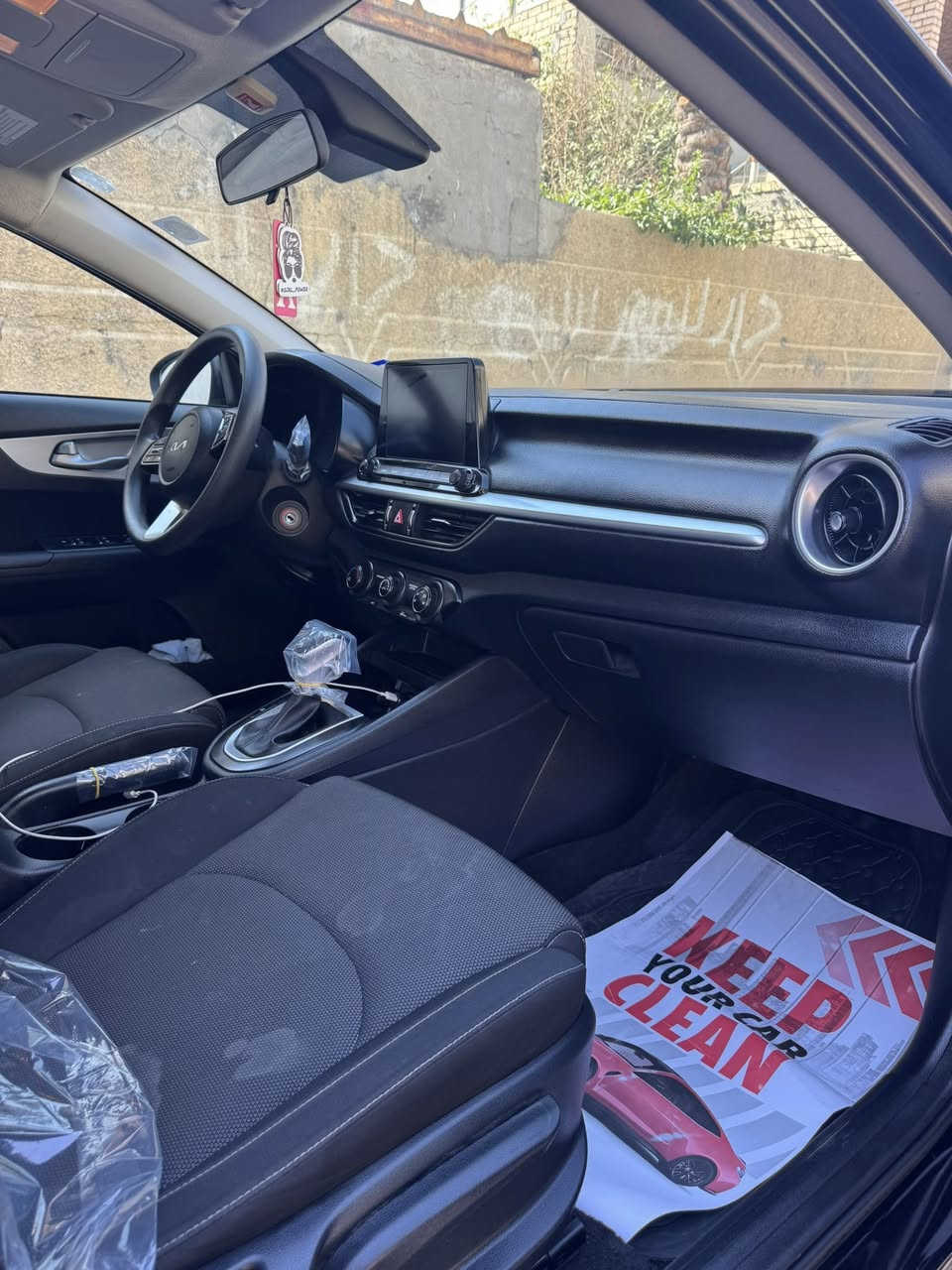 موديل 2024
الباب الوره السايق مبدل وسونرها  موجود 
ماشيه 59 
السعر 158$
الرقم : ***********
