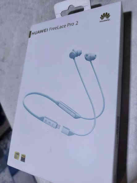 سماعه جديده للبيع نضيفه استعمال اسبوعين سبب البيع بطلت من الدلفري 
سماعه غنيه عن العريف سماعه فول من كلشي صوت سستم
المكان بغداد 
***********
السعر 80وبيها مجال  سماعه جديده
