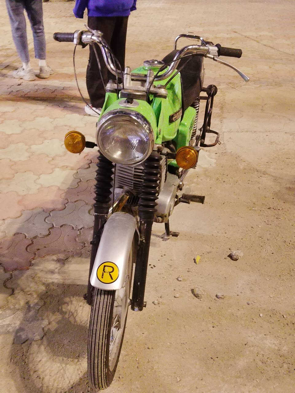 سلام عليكم مطور البيع 81 رقم وسنويه بدون راعي سايس 4 الحيم صوب واحد جوه الكشن مطور معمر جديد كهربايات شعال كله او مروس 82 العنوان نجف الرقم *********** و رحم الله والديه المو شراي لا يتعبني السعر خاص
