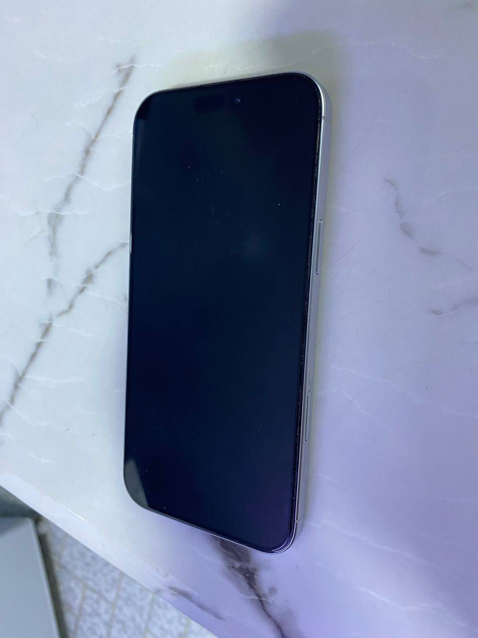 السلام عليكم للبيع 16 برو ماكس..دبل خط اكرر دبل خط..بطارية 100 عدد الدورات 155سعره قفل نهائي 1450
للاستفسار اكثر ***********
